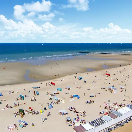 2 Bedroom In شقة *