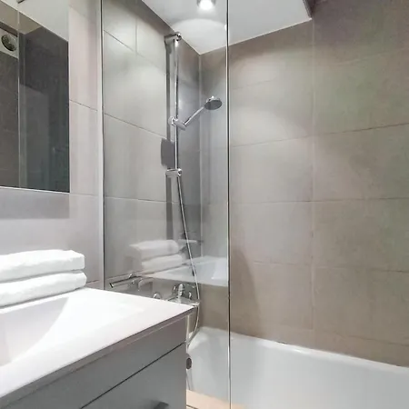 Apartamento 2 Bedroom In *